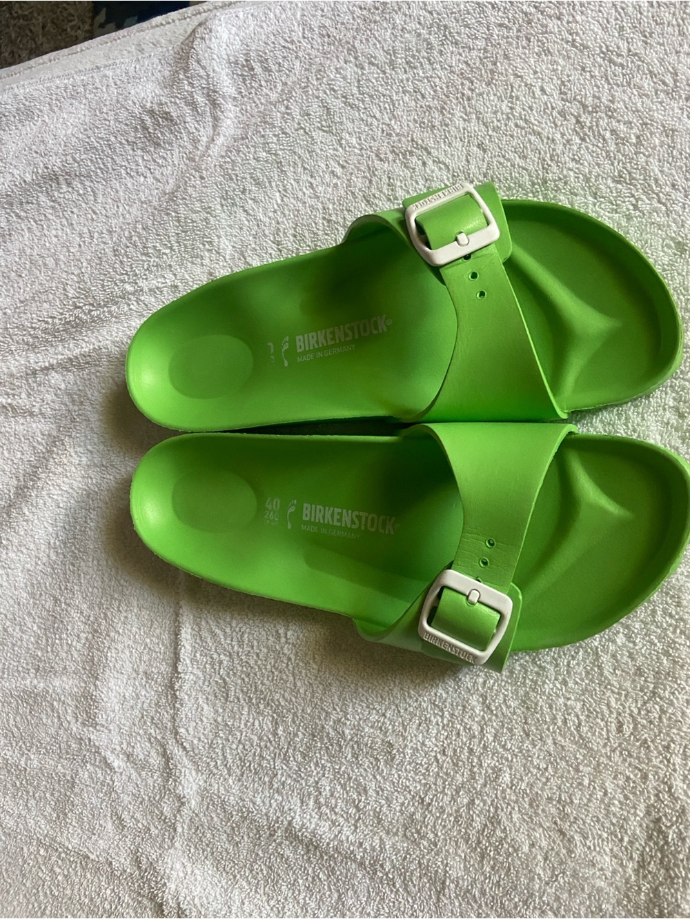 Birkenstock Green Single-Strap EVA Slides with Silver Buckles - Picture 2 of 4